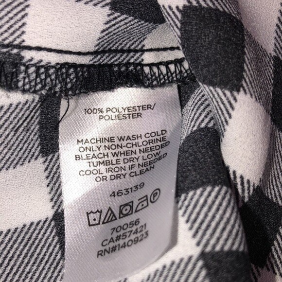 LOFT size small black checkered ruffle top - Picture 5 of 5